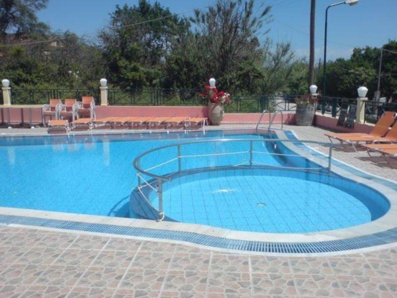 Polyxeni Aparthotel Сидари Екстериор снимка